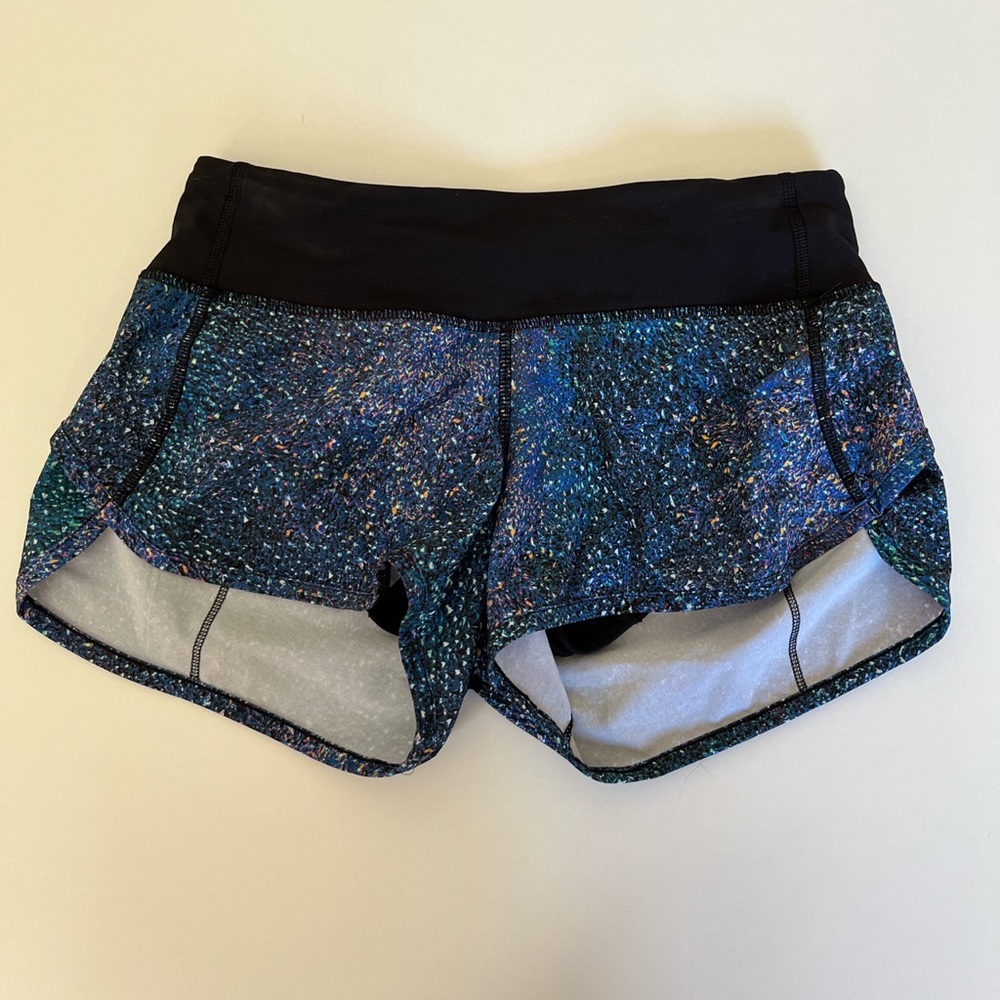 speed up lululemon shorts size 2 - Picture 4 of 4